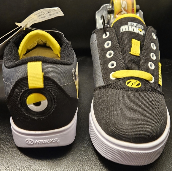 Heelys Pro20 Minion Skate Shoes - Kids - Picture 3 of 4